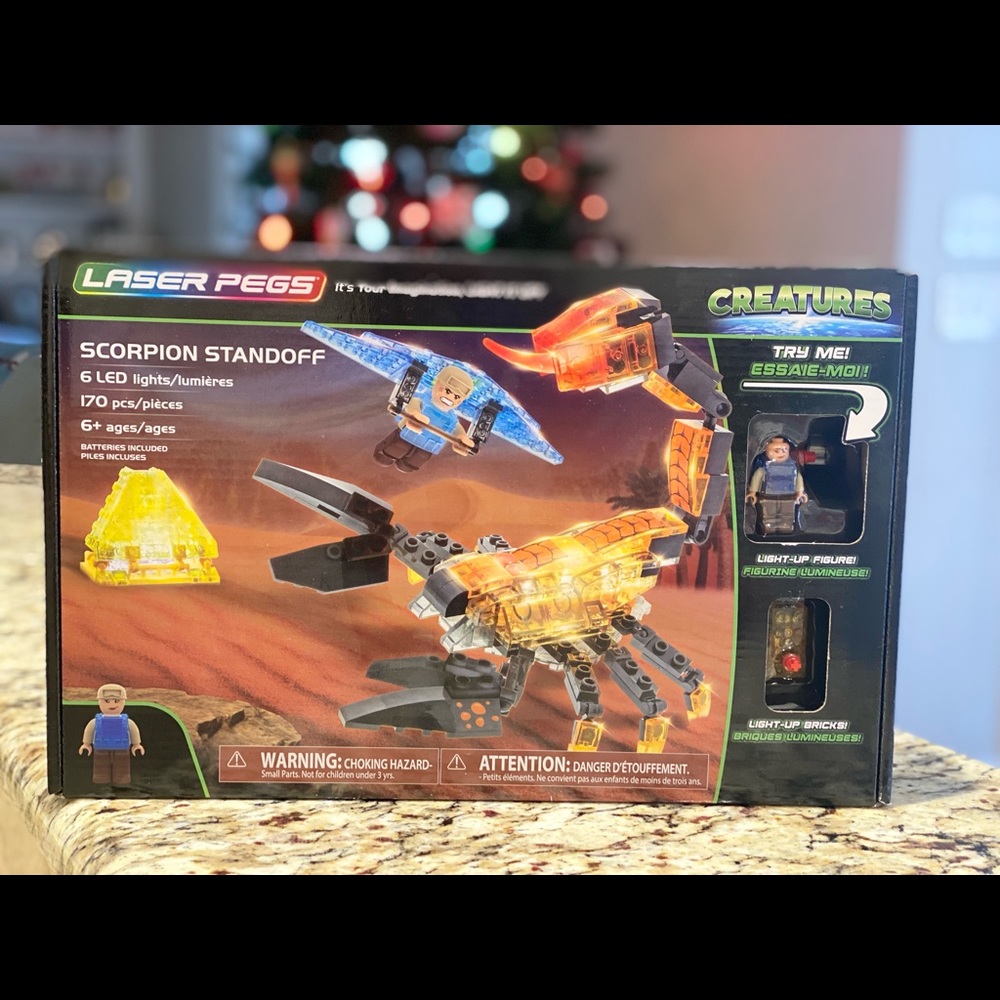 NEW Laser Pegs Scorpion Stand-off / 6 LED Lights / 170 Pieces
